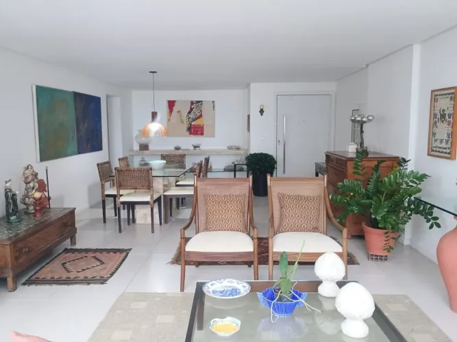 Apartamento à venda com 04 quartos, 02 vagas, na Rua dos Navegantes, Boa Viagem, Recife-PE