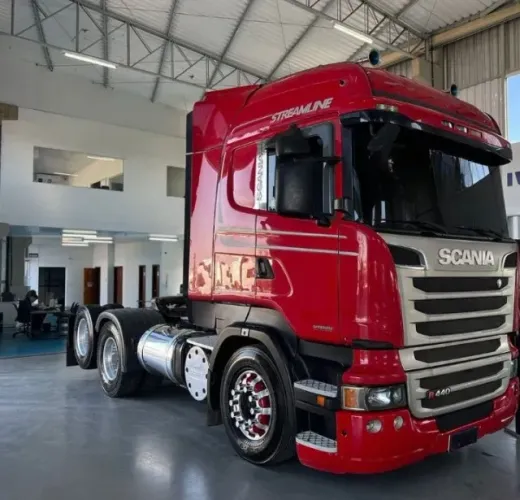 scania r440 6x2 ano 2013
