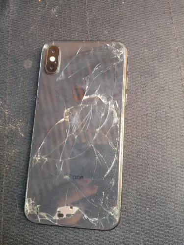 iPhone quebrado
