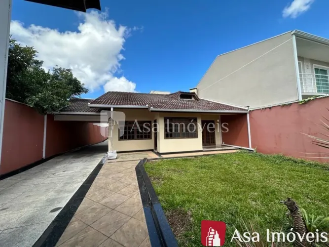 Residência com 3 quartos para alugar por R$ 5500.00, 250.00 m2 - ATUBA - CURITIBA/PR