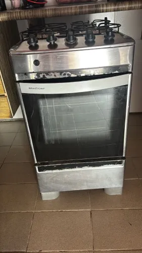 VENDO FOGÃO 4 bocas em perfeito estado de uso
