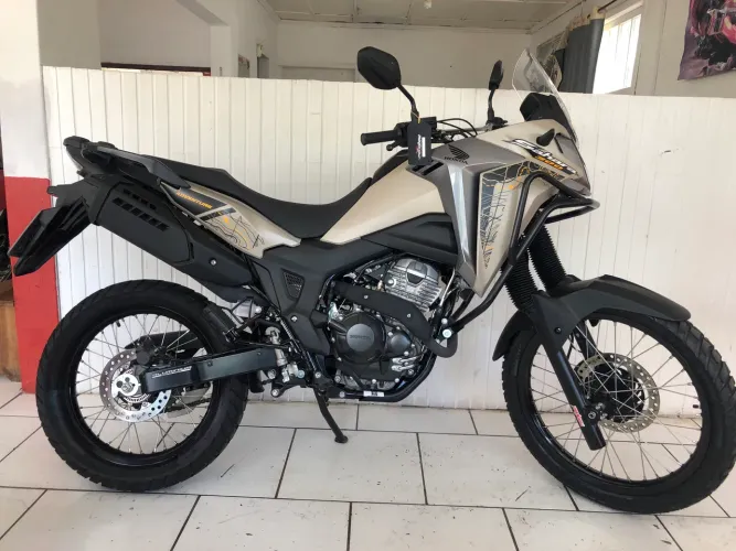 Sahara 300 Adv - MOTOSHOW 