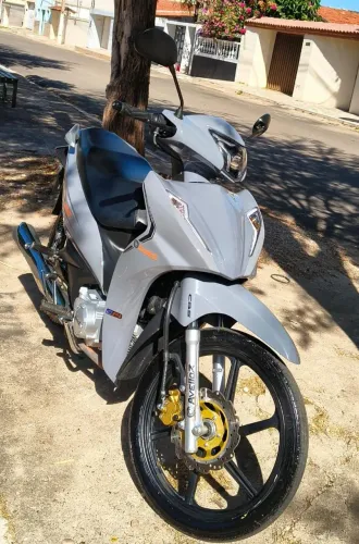 Repasse Avelloz AZ125 2025 - Cinza (Pouco Uso / Parcelas Fixas)