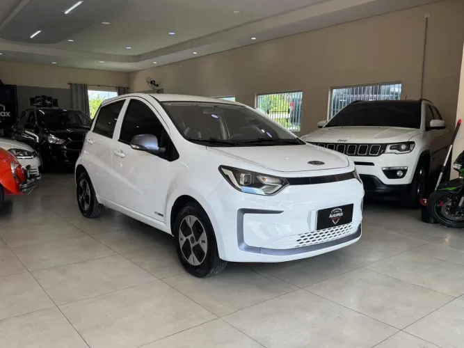 JAC E-JS1 62cv 5P Aut. (elétrico) 2023