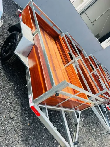 CARRETINHA DIRETO DA FÁBRICA A PRONTA ENTREGA-HOMOLOGADA PRONTA PRA EMPLACAR
