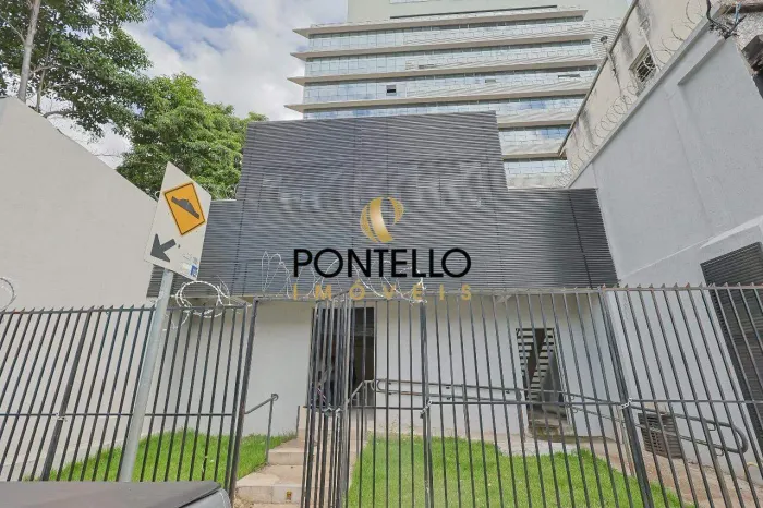 Casa comercial para locação no Prado 162 m², elevador e estrutura versátil