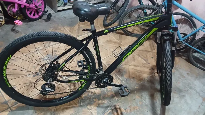 Bicicleta aro 29 marca oggi toda filé tudo está em bom estado tem documento toda certa