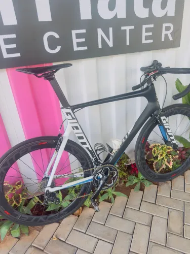 Giant propel