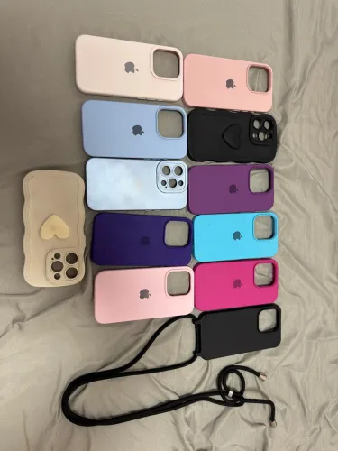 Capinha iPhone 15 pro 12 unis por 70 reais
