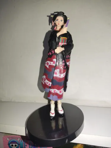 Action figure Nico Robin gueixa - one piece