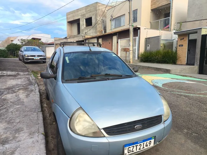 Ford KA GL 1.0i Zetec Rocam 2002