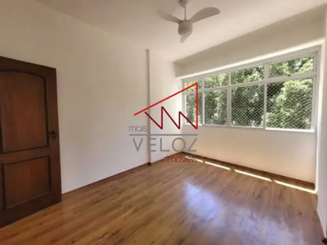 Apartamento - / Residencial / Laranjeiras