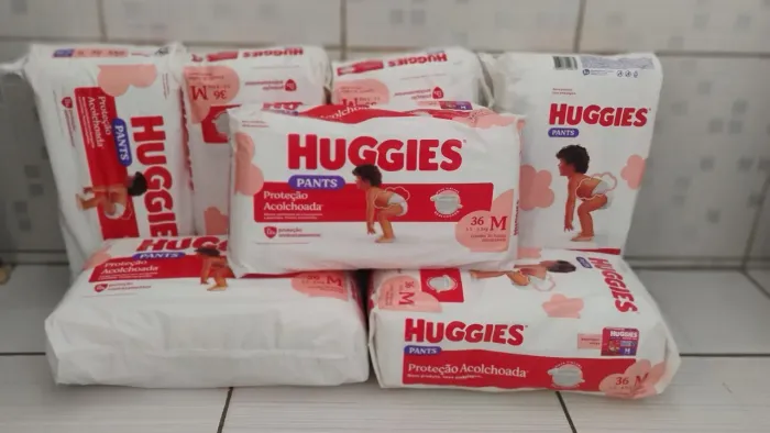 Fraldas descartáveis HUGGIES ?