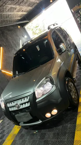 Fiat Doblo Adv. Xingu Locker 1.8 Flex 16V 5P 2013