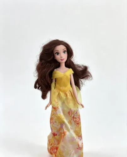 Boneca Bela Da Bela E A Fera Disney Princesa Royal Shimmer