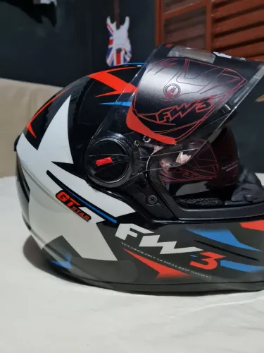 Capacete FW3 GT star TAMANHO 56