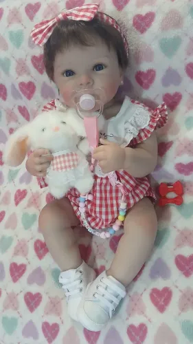 Bebê reborn Bettie poder da banho 