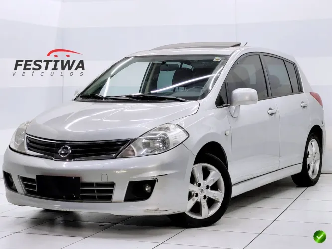 Nissan Tiida SL 1.8/1.8 Flex 16V Aut. 2012
