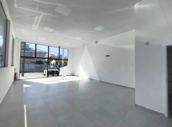 Procuro loja 70 a 110m2 para alugar em Jardim Camburi
