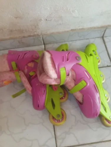 Vendo patins usado