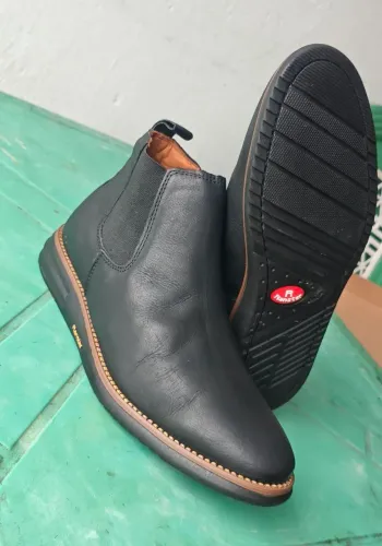 Bota masculina