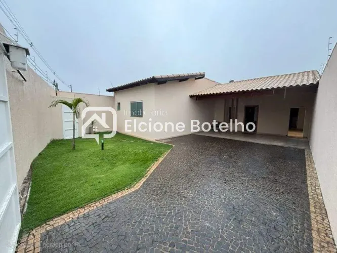 Casa para aluguel, 4 quartos, 2 suítes, 3 vagas, ALTO UMUARAMA - Uberlândia/MG