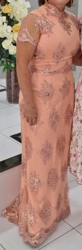 Vestido de festas , formaturas e casamentos.