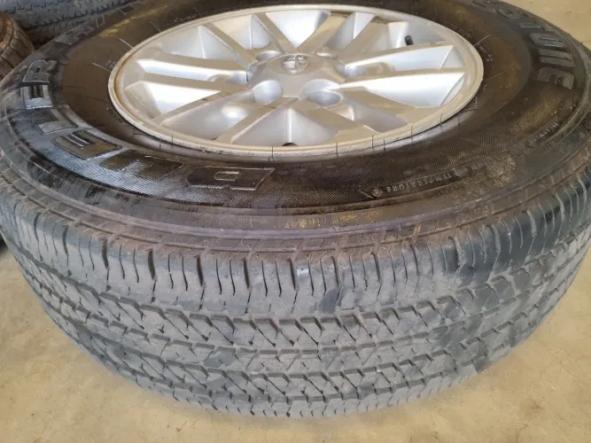 Rodas Hilux Aro 16 + Pneus 245/70/16 Bridgestone 