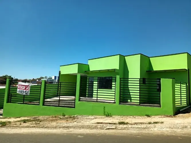 Casa nova, ampla e bem localizada no Lagoa Dourada Irati PR