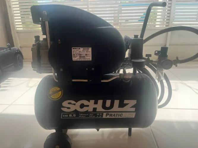 Compressor de ar Schulz Pratic Air CSI 8,5/25 litros