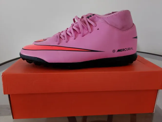Chuteira society Nike mercurial n° 40/41