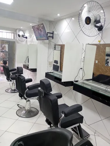 Alugo salão de beleza R$ 1800,00 completo , todos os móveis novo, com ar