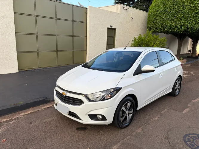 Chevrolet Onix Hatch LTZ 1.4 8V Flexpower 5P Aut. 2019