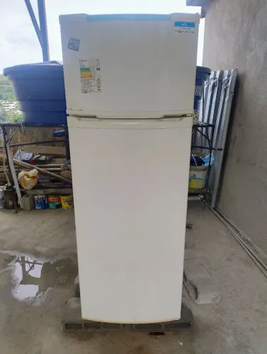 Geladeira Consul CRD36 - 334L