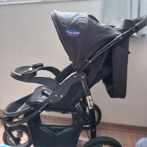 Vendo carrinho de bebê