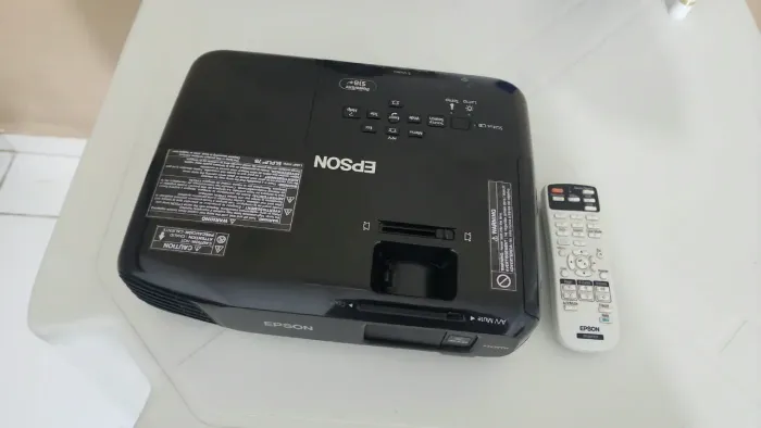 PROJETOR EPSON S18+