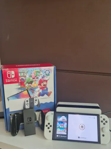 Nintendo Switch OLED 64GB