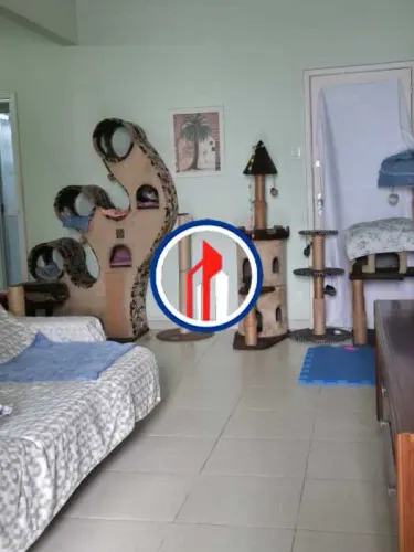Apartamento : / Residencial / Catete