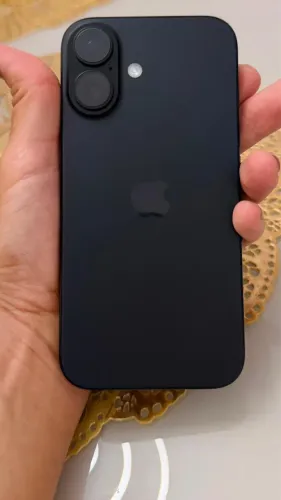 iPhone 16