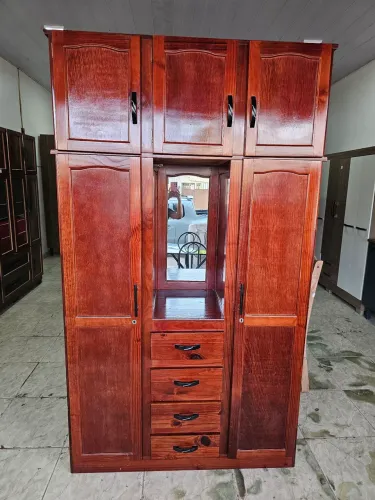 Guarda roupa usado de pinho