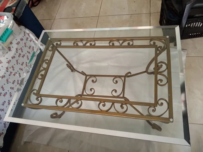 Mesa de centro ferro envelhecido 