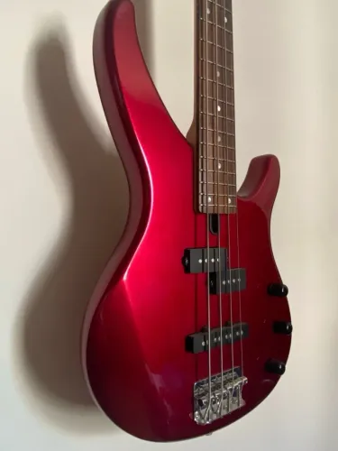 Contrabaixo Yamaha TRBX174 + Amplificador Oneal | Kit Completo