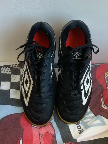 Chuteira Futsal Sala V Club Umbro Nova