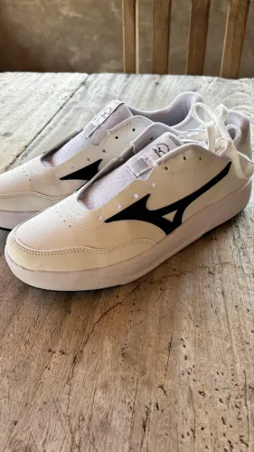 Tênis branco Mizuno