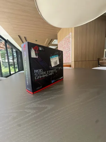 Kit i9-13900K + ASUS ROG STRIX Z790-E | 6 Meses de Uso | Vendo Separado e Envio Brasil