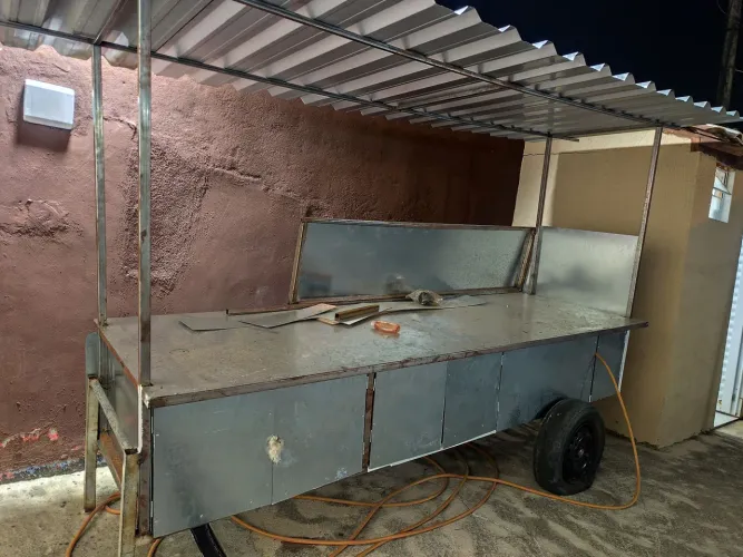Carrocinha com portas