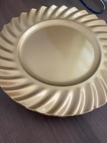 Sousplat dourado