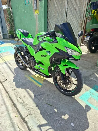 NINJA 400