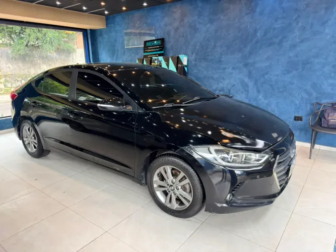 Hyundai Elantra Special Edit. 2.0 16V Flex Aut. 2017