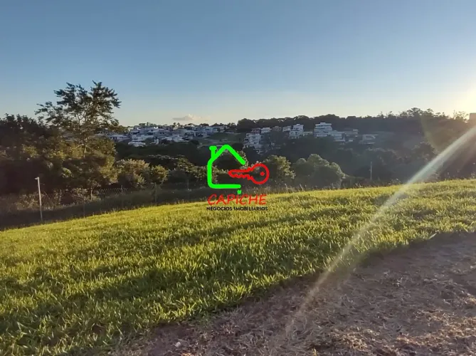 Terreno à venda no Condomínio Santa Isabel II em Louveira-SP: 657m² de área. Venha conferi